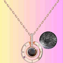 Collar de Proyección | Te Amo en 100 Idiomas + Caja de joyería